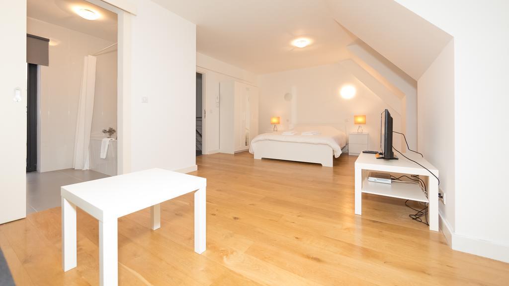 Louise Uptown House Appartement Brussel Kamer foto